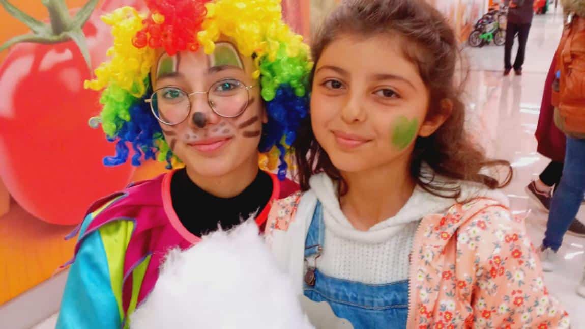 23 Nisan Etkinlikleri Kapsamında Okulumuz Öğrencileri Çocuk Festivaline Katıldı