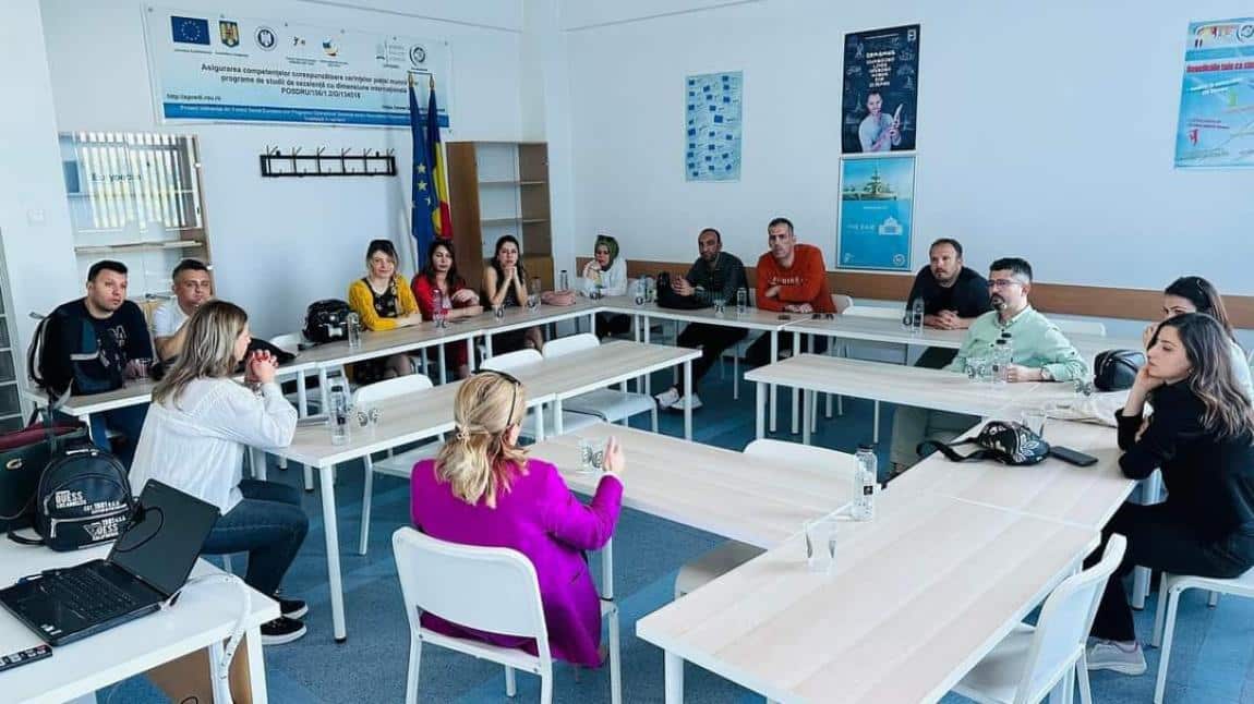 Okulumuz İngilizce Öğretmeni Bahar YILMAZ Akreditasyon Projesi ile Romanya'nın Bükreş kentinde İş Başı Gözlem Faaliyeti Çalışmalarına Katıldı